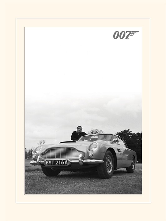 James Bond (Connery B+W)